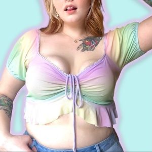 Sugar Thrillz Servin’ Sweet Nectar Crop Top